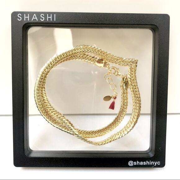 REVOLVE Shashi V Herringbone Gold Chain Necklace, Short Gold Chain, Gold Choker - Picture 4 of 4